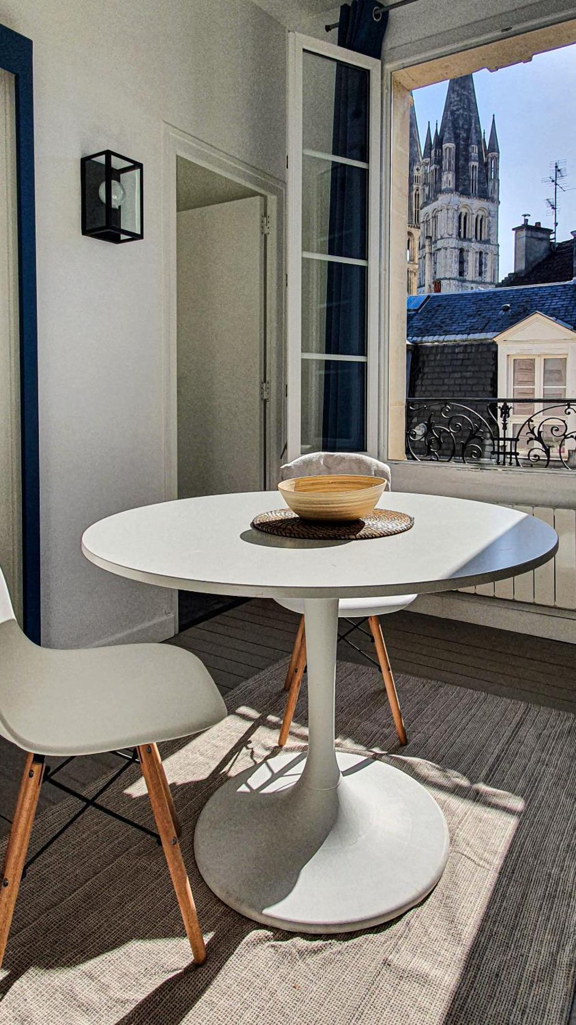 Charming Studio With View Of The Abbaye-Aux-Hommes Caen Chambre photo